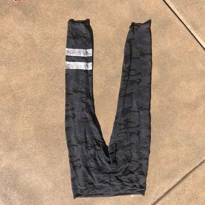 Sundry Camo Sweatpants